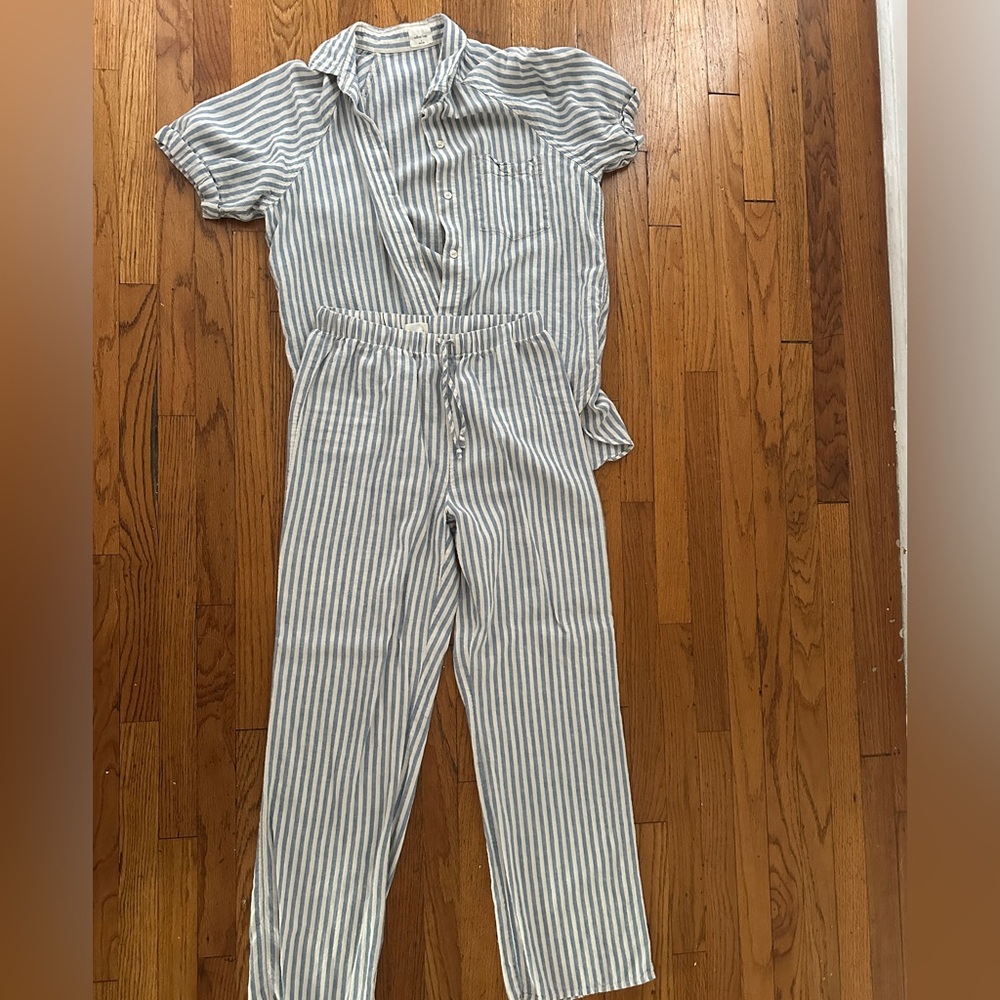 Striped linen set